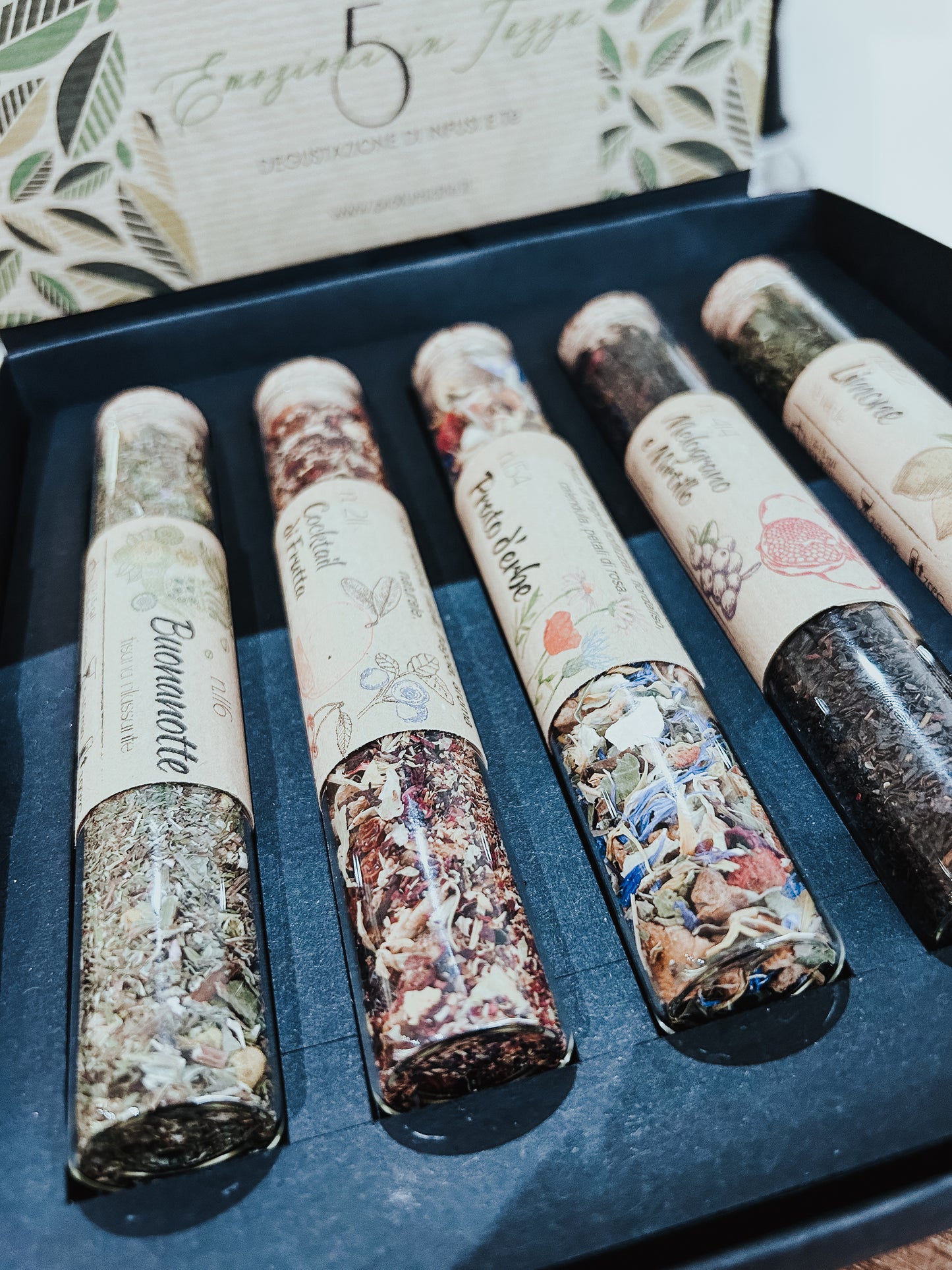Set Regalo 5 Provette – Il Tuo Tè, Infusi e Tisane in Vetro